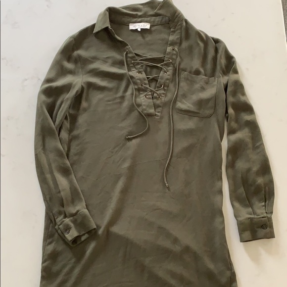 Dresses - Picture 3 of 13